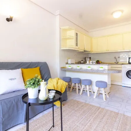 Homes & Go Albeniz Basic * La Pineda