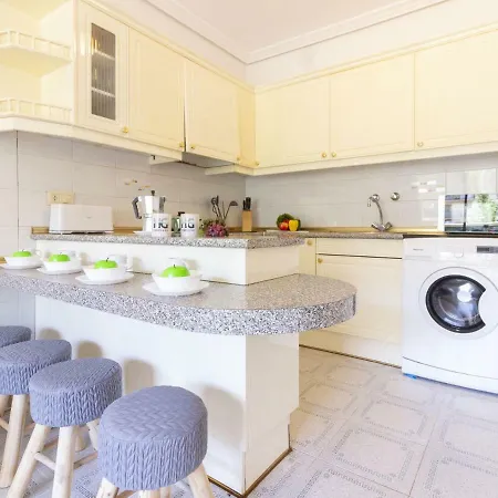 Апартаменты Homes & Go Albeniz Basic